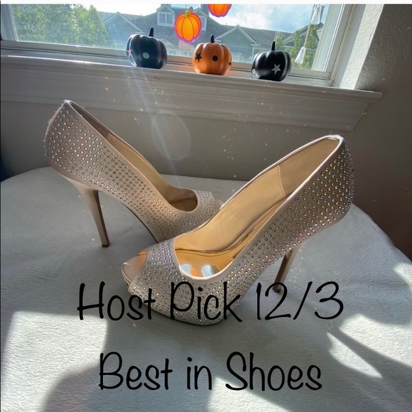 Jennifer Lopez Shoes - Jennifer Lopez Stiletto Heels size 6 1/2 MED.